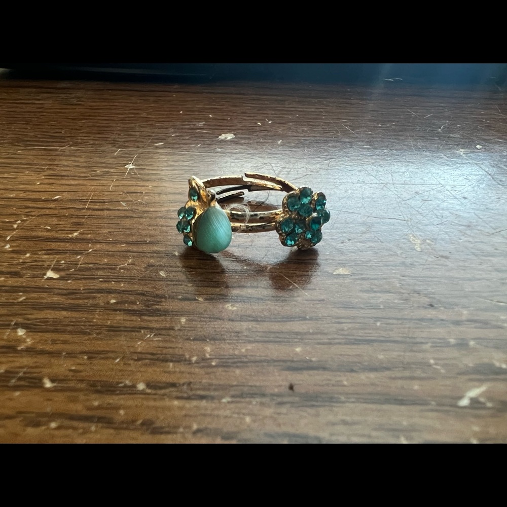 Set of two blue rings